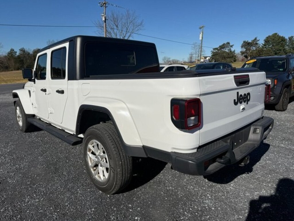 Used 2023 Jeep Gladiator Sport Truck