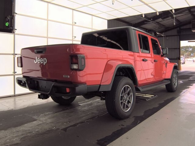 2021 Jeep Gladiator Overland photo 2