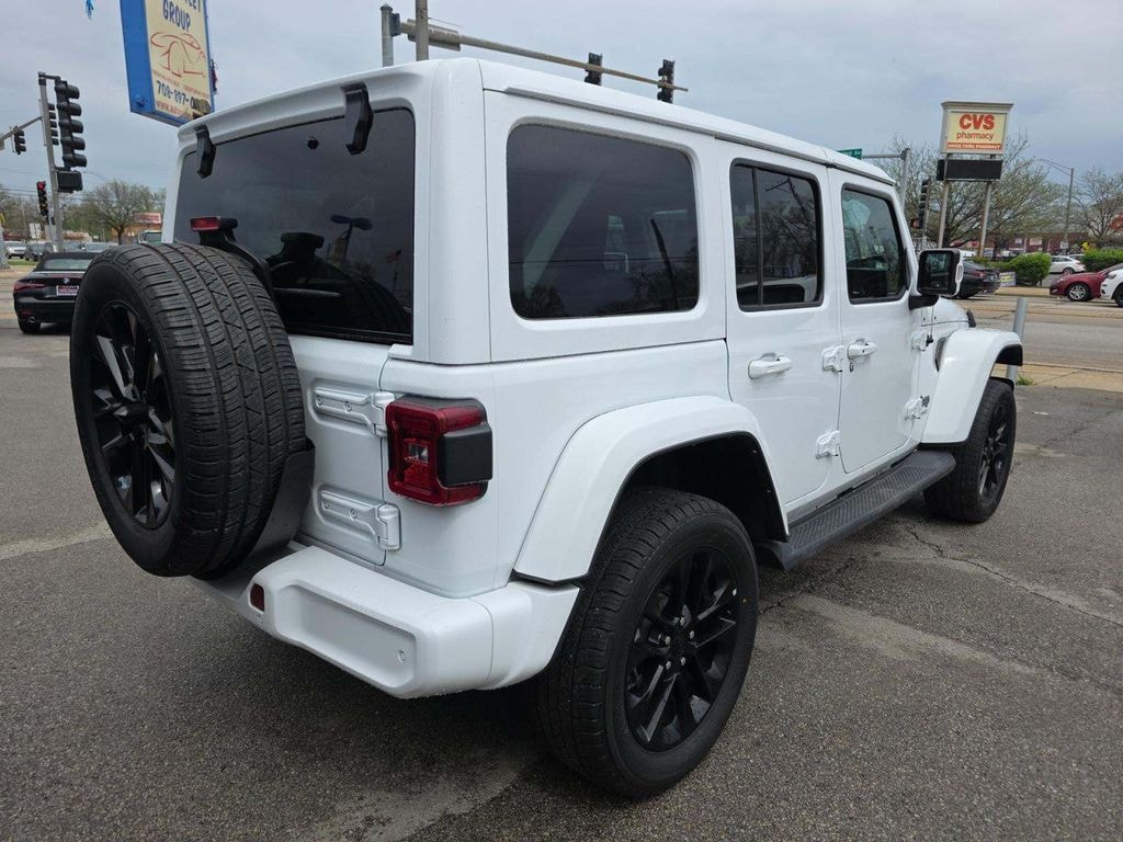 Used 2022 Jeep Wrangler Unlimited Sahara High Altitude SUV