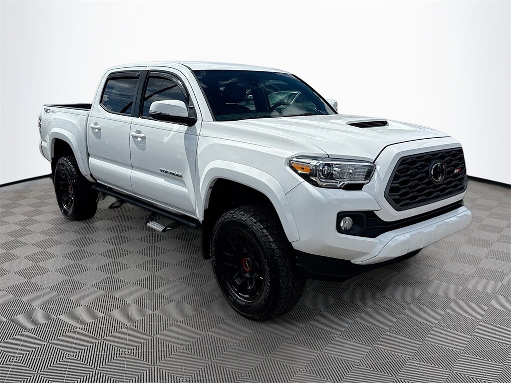 2023 Toyota Tacoma SR5 photo 3