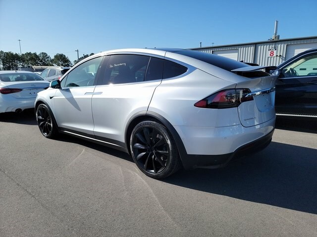 2017 Tesla Model X 75D photo 4