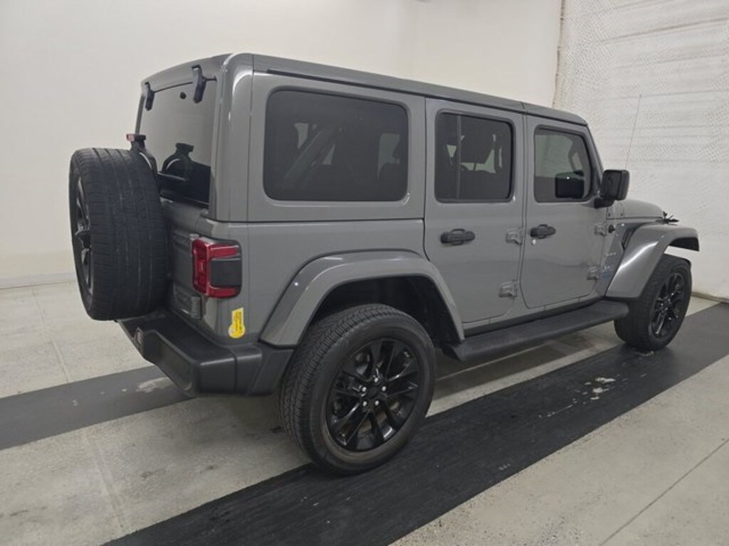 Used 2021 Jeep Wrangler SUV
