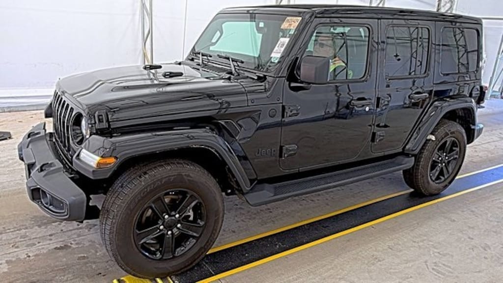 Used 2022 Jeep Wrangler Unlimited Sahara Altitude SUV