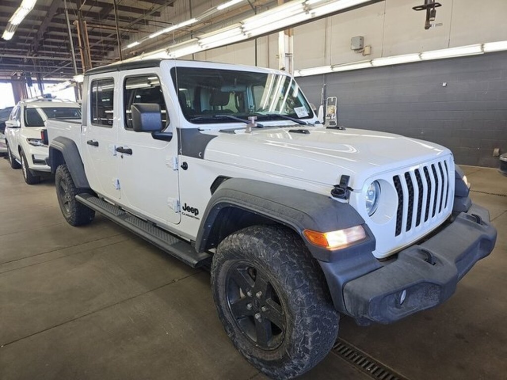 Used 2022 Jeep Gladiator Sport Truck