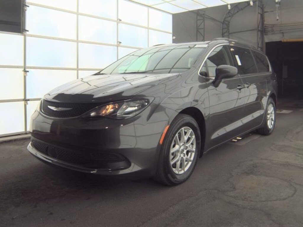 Used 2021 Chrysler Voyager LXI Minivan/Van