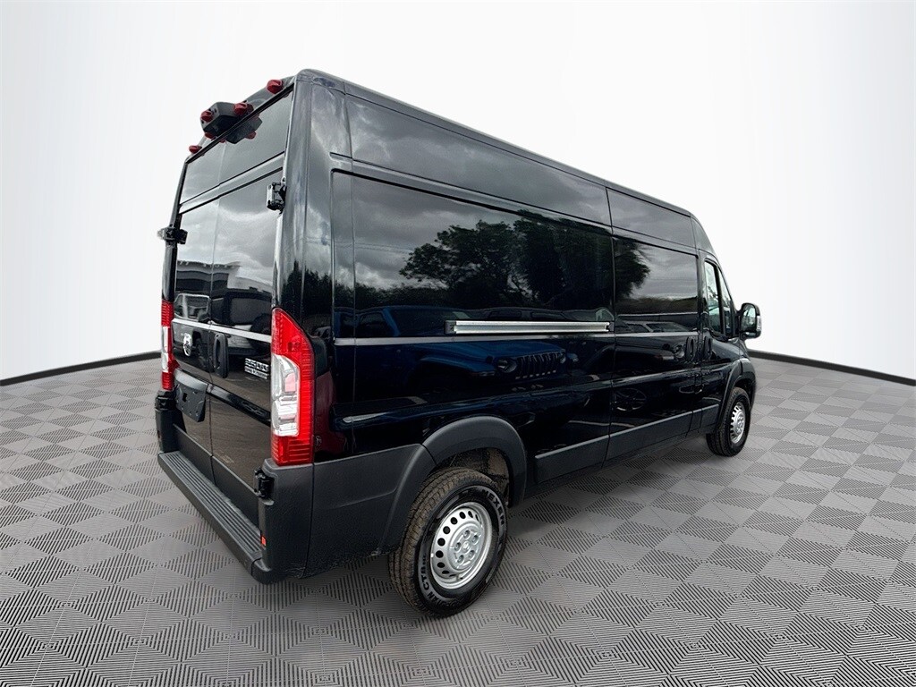 2026 Ram ProMaster 2500 photo 2