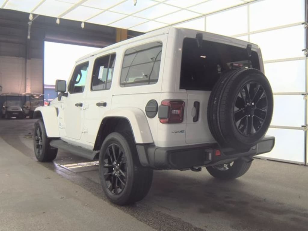 Used 2021 Jeep Wrangler SUV
