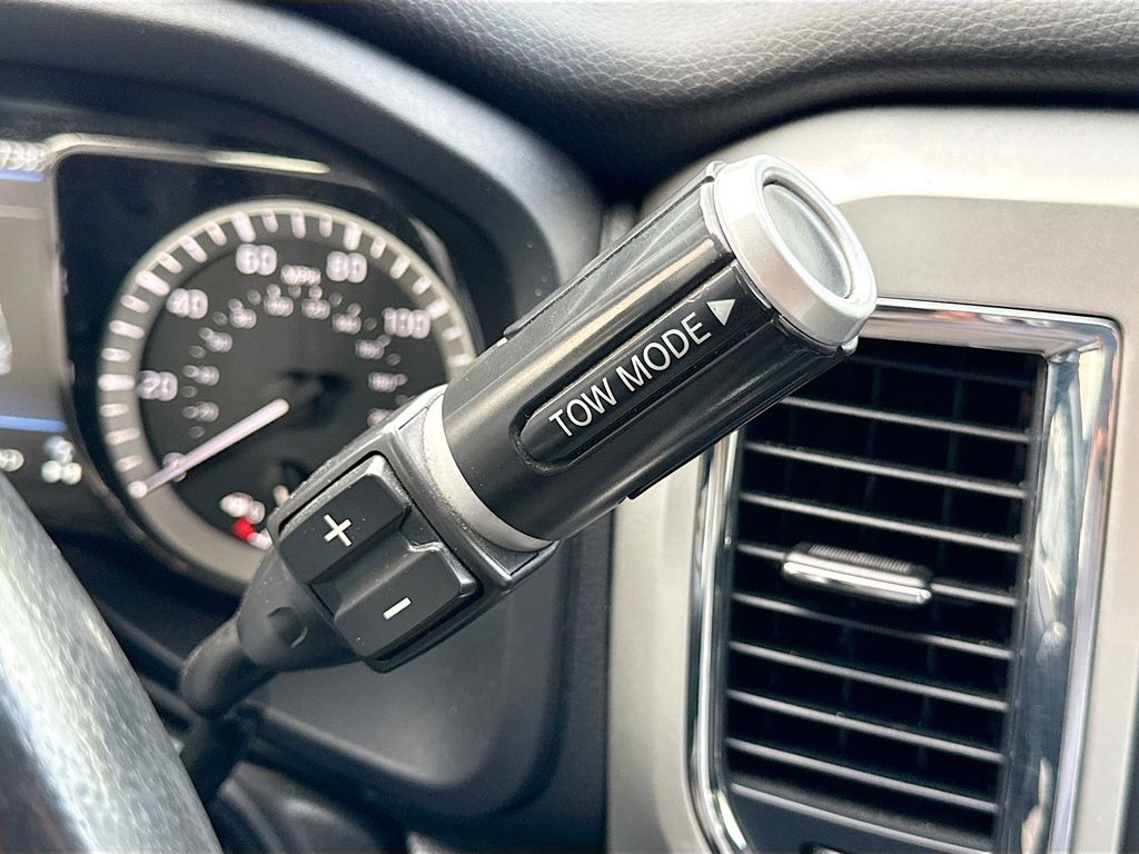2019 Nissan Titan XD SV - Photo 17