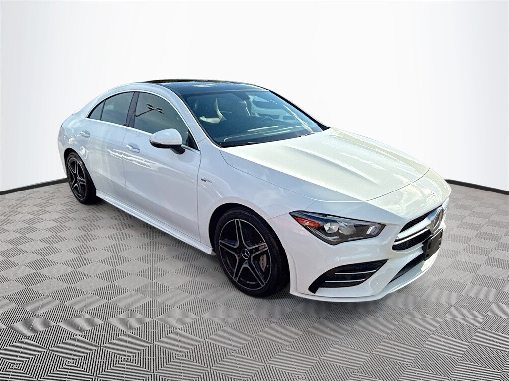 2021 Mercedes Benz CLA 35 AMG 4MATIC photo 3
