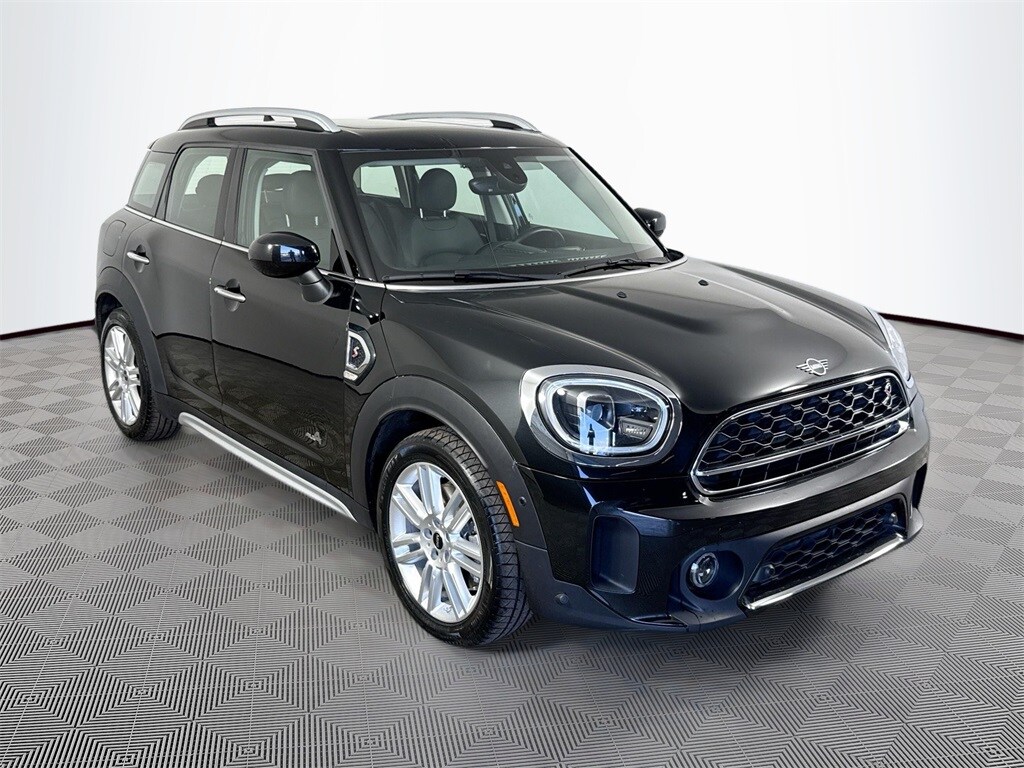 2024 Mini Cooper S ALL4 photo 3
