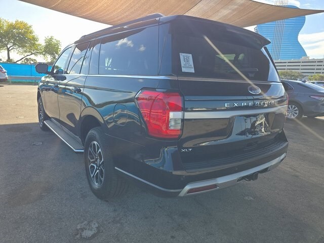 2023 Ford Expedition MAX XLT photo 4
