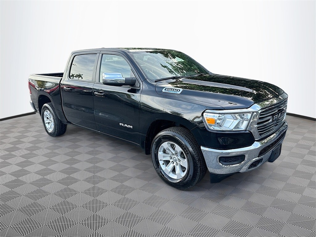 2023 Ram 1500 Laramie photo 3