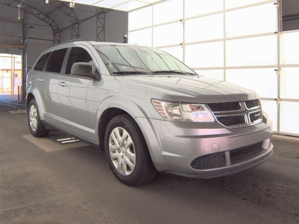 Used 2020 Dodge Journey SE SUV