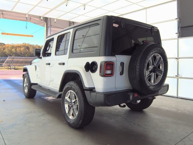 2022 Jeep Wrangler Unlimited Sahara photo 4