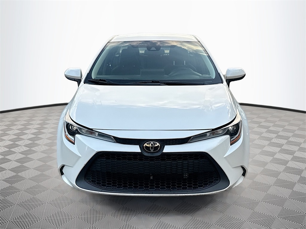 Used 2021 Toyota Corolla LE Sedan