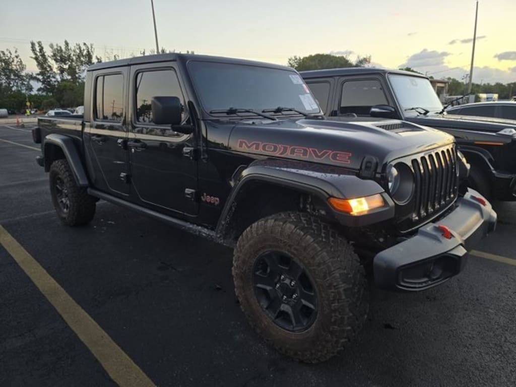 Used 2023 Jeep Gladiator Mojave Truck