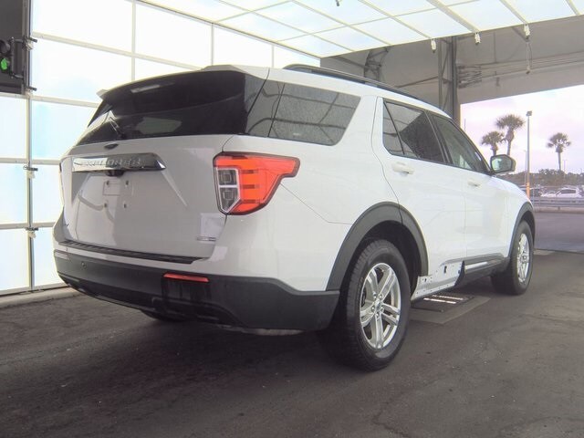 2020 Ford Explorer XLT photo 2