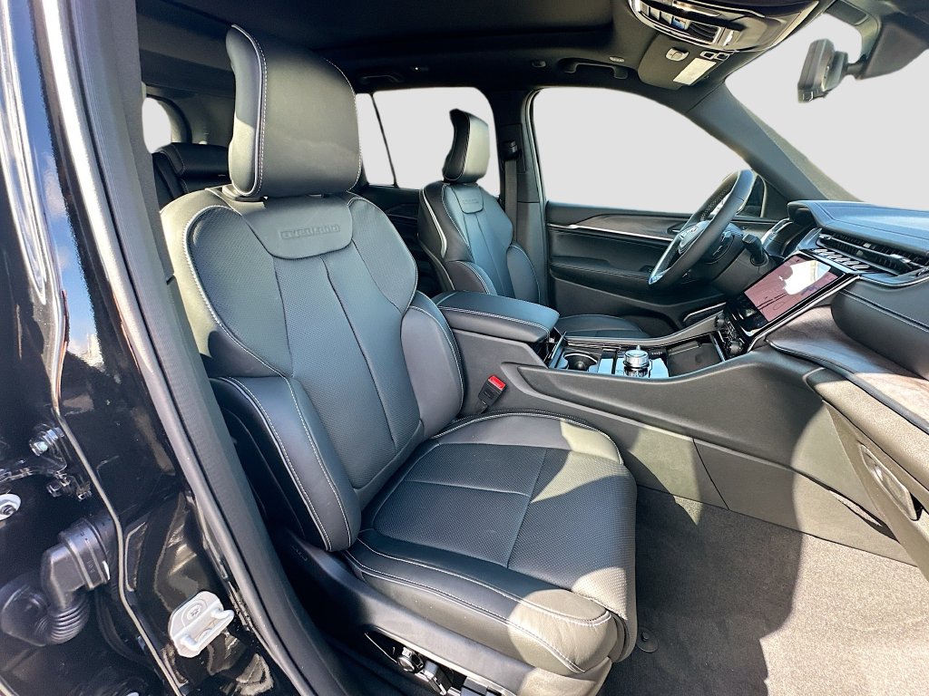 2025 Jeep Grand Cherokee Overland - Photo 31