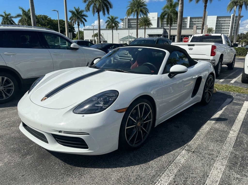 2024 Porsche 718 Style Edition
