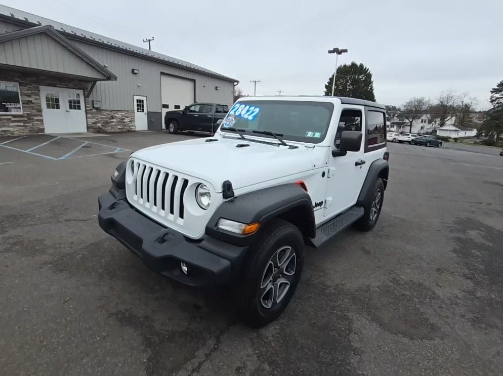 2022 Jeep Wrangler Sport S's photo