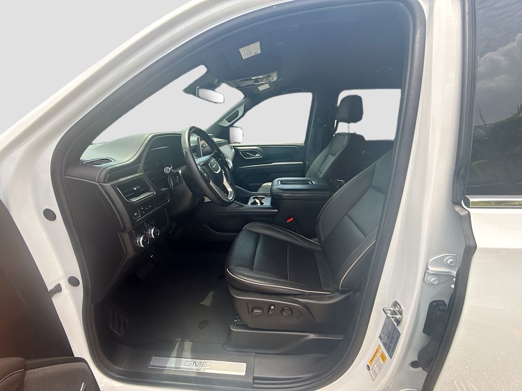 2024 GMC Yukon XL SLT - Photo 23