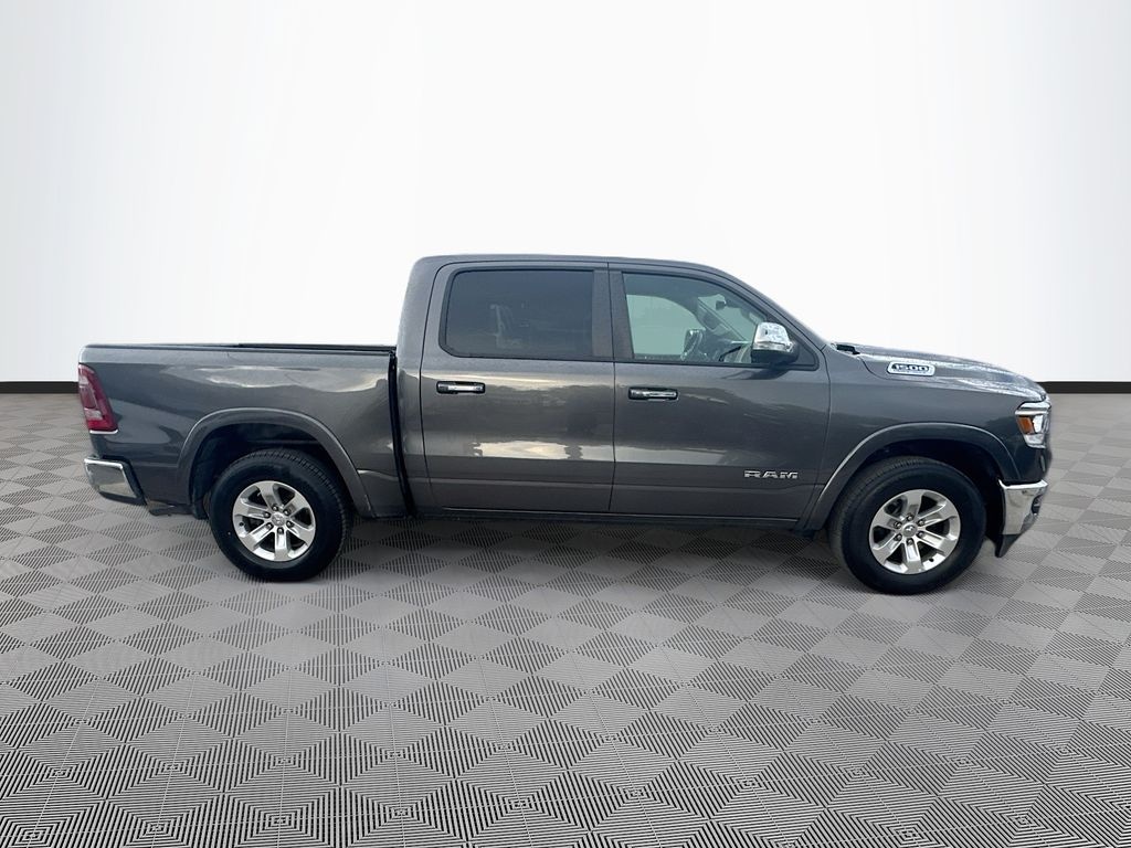 2022 Ram 1500 Laramie fotoğraf 2