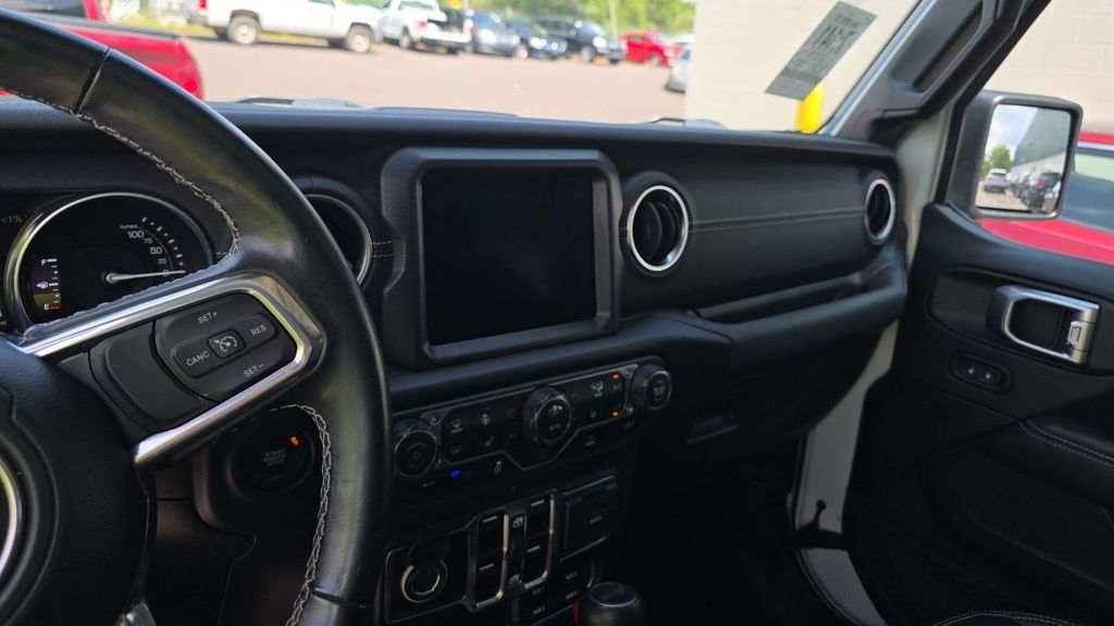 2023 Jeep Wrangler 4xe Sahara fotoğraf 5