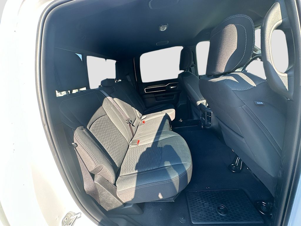 2025 RAM 2500 Big Horn - Photo 28