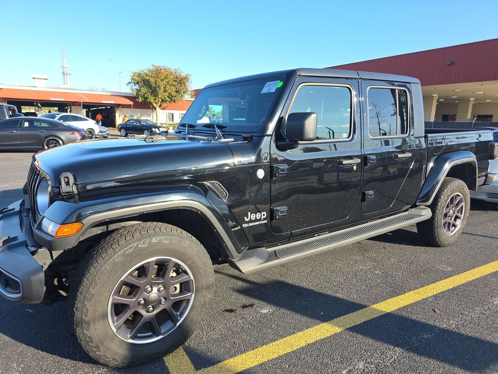 2021 Jeep Gladiator Overland's photo