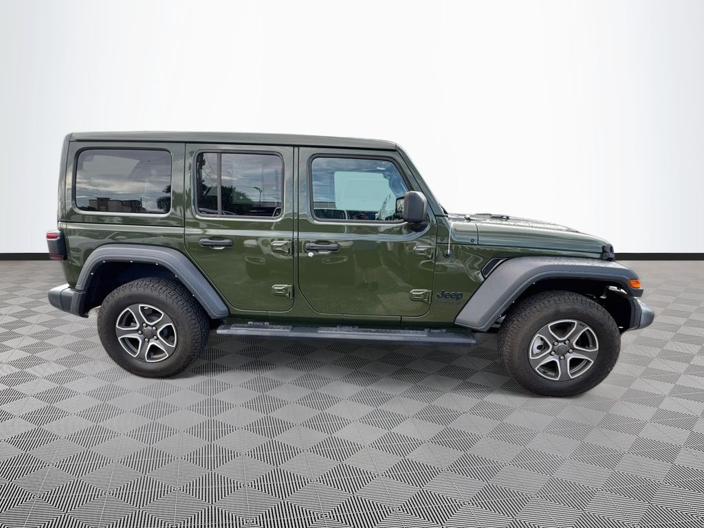 2022 Jeep Wrangler Unlimited Sport fotoğraf 3
