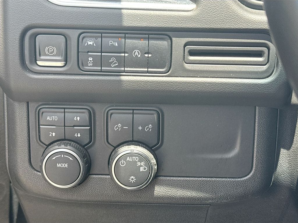 2023 Chevrolet Tahoe Premier - Photo 11