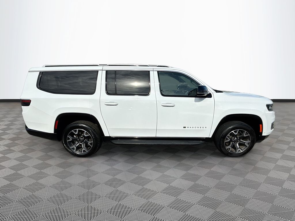 2024 Jeep Wagoneer L Series III - Photo 9