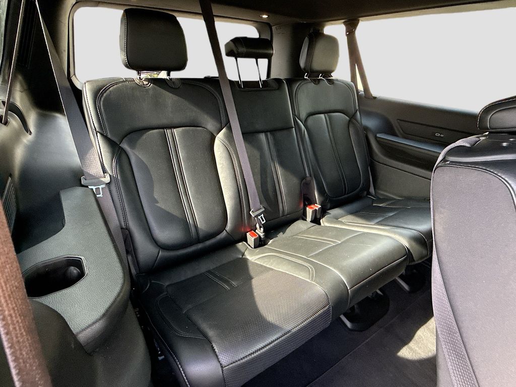 2024 Jeep Wagoneer L Series III - Photo 29