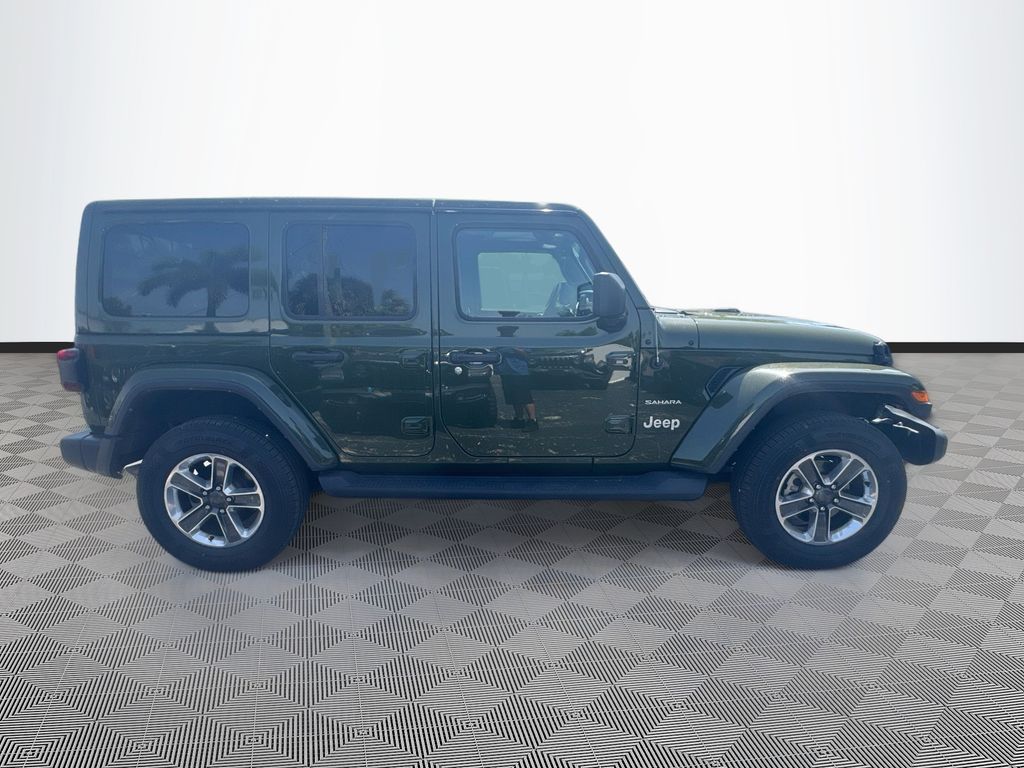 2022 Jeep Wrangler Unlimited Sahara fotoğraf 3