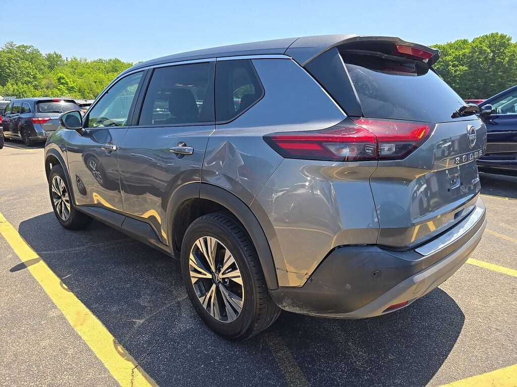 Used 2022 Nissan Rogue SV SUV