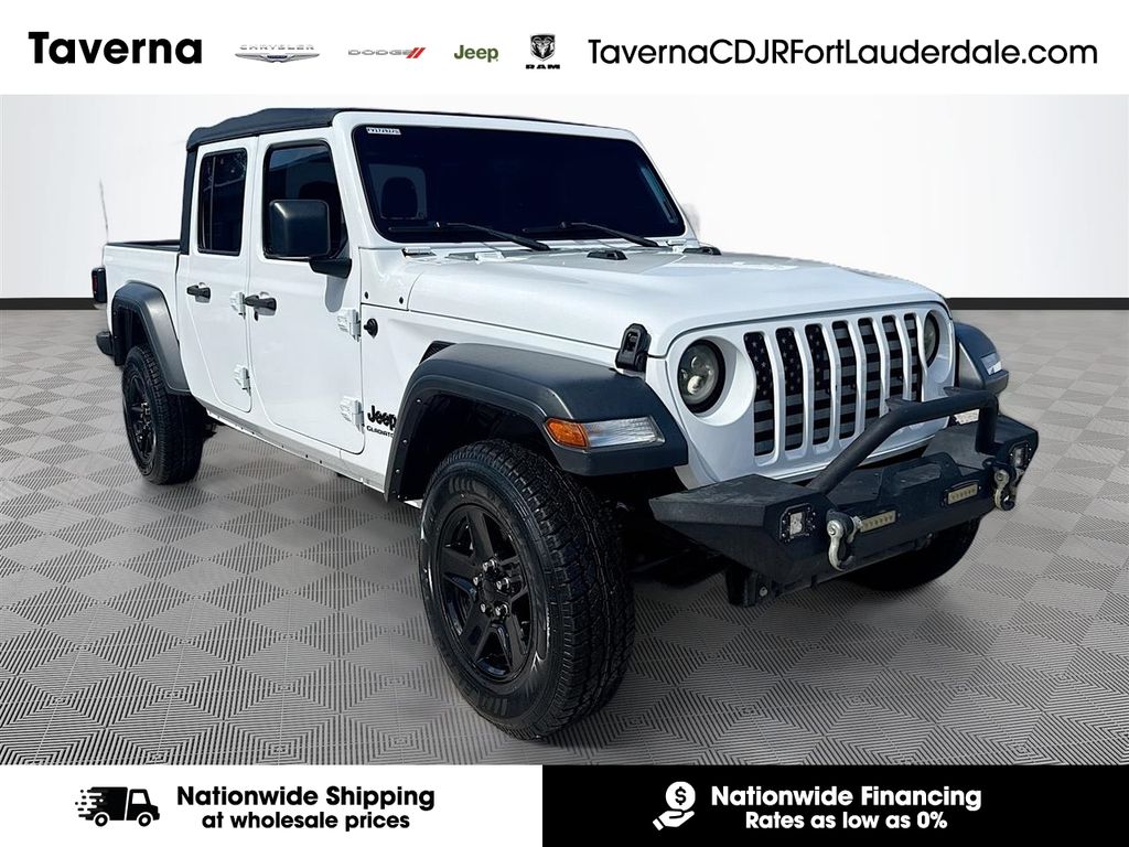 2022 Jeep Gladiator Sport's photo