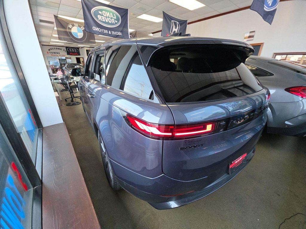 Used 2023 Land Rover Range Rover Sport SE SUV
