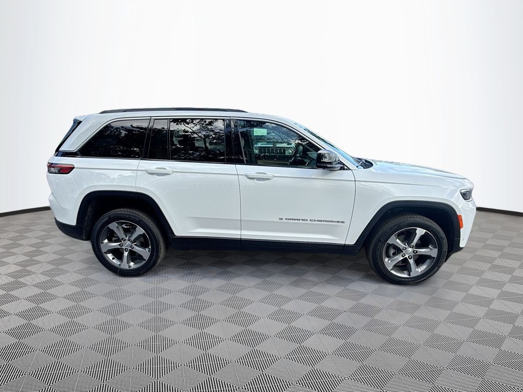 New 2026 Jeep Grand Cherokee Limited 4x4 Sport Utility