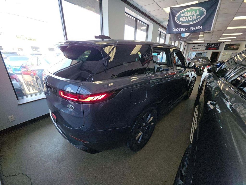 Used 2023 Land Rover Range Rover Sport SE SUV
