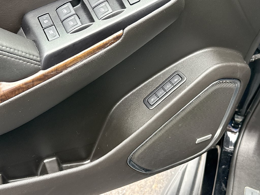 2019 Chevrolet Tahoe LT - Photo 19