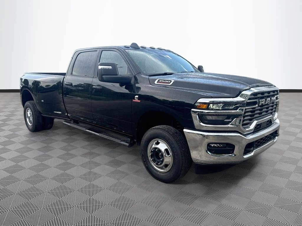 New 2026 Ram 3500 TRADESMAN CREW CAB 4X4 8' BOX Pickup