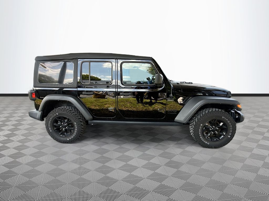 2022 Jeep Wrangler Unlimited Sport fotoğraf 3