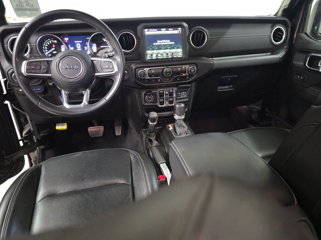2022 Jeep Wrangler Unlimited 4xe Sahara fotoğraf 5