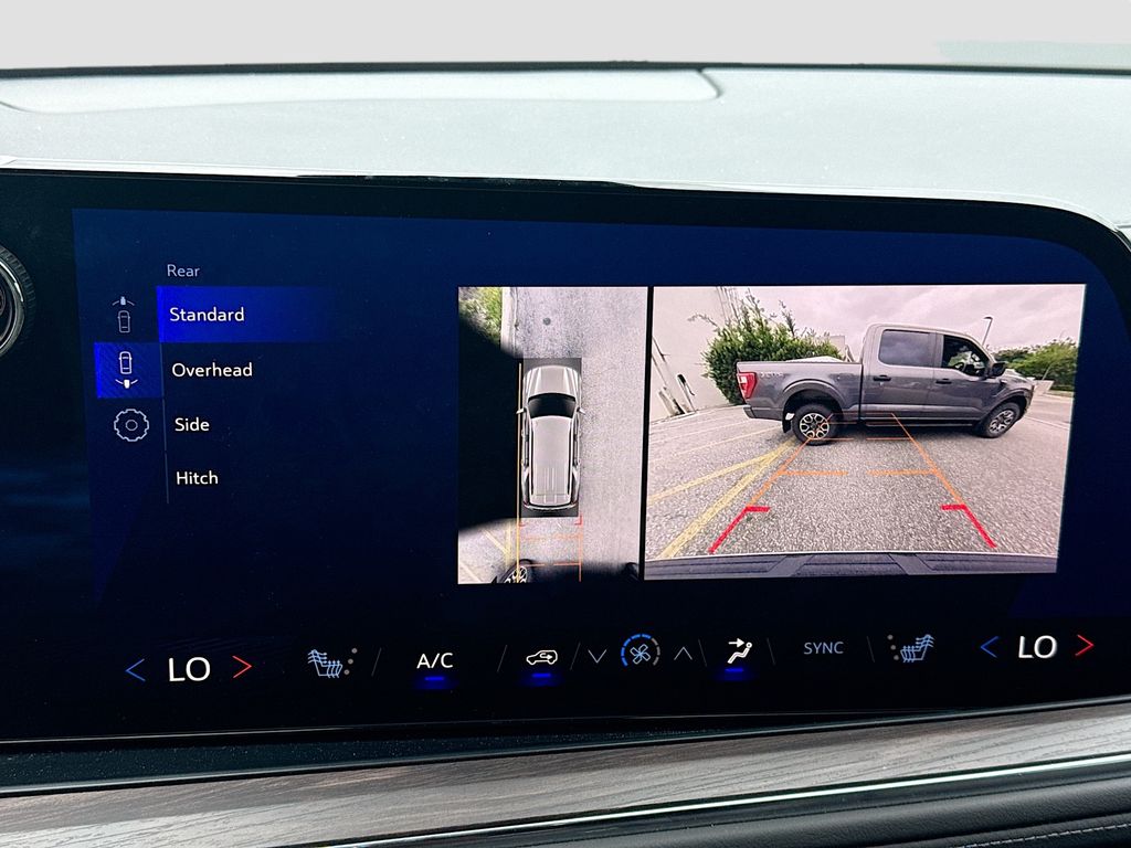 2025 Chevrolet Tahoe LT - Photo 15