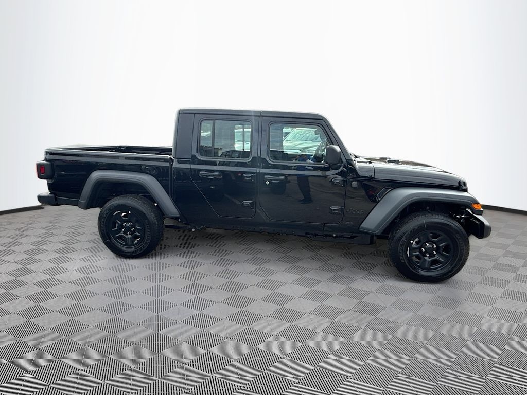 New 2026 Jeep Gladiator SPORT 4X4 Pickup