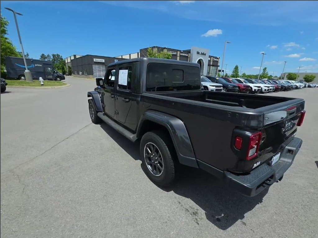 Used 2022 Jeep Gladiator Overland Truck Crew Cab