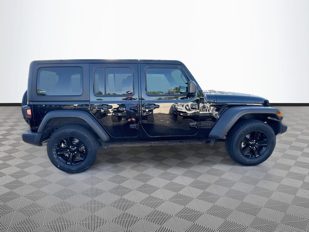 2022 Jeep Wrangler Unlimited Sport fotoğraf 3