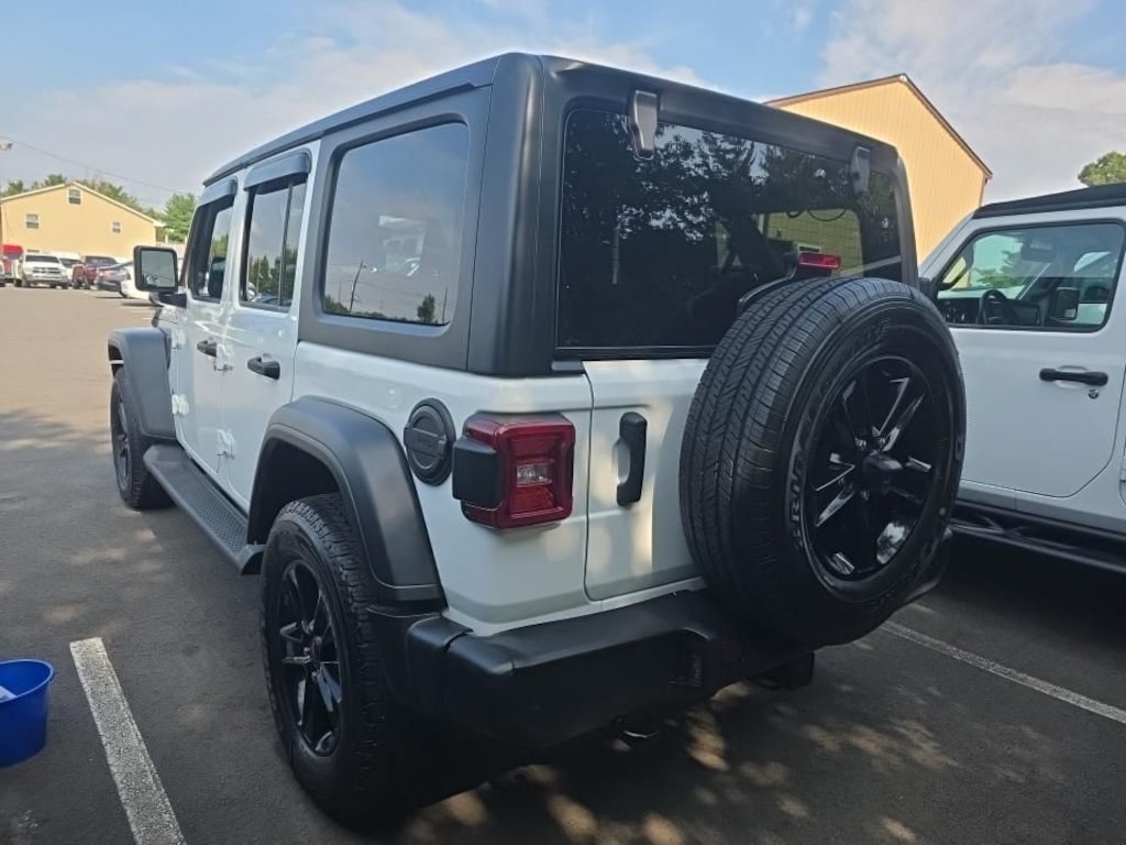 2022 Jeep Wrangler Unlimited Sport fotoğraf 2