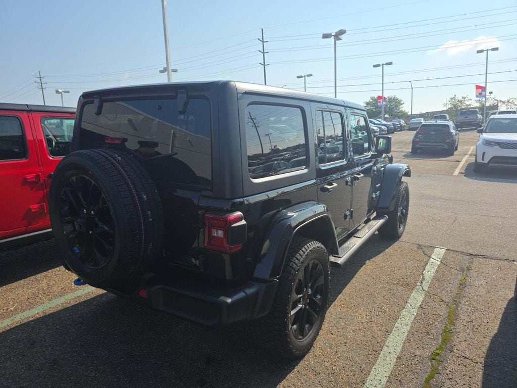 2023 Jeep Wrangler 4xe Sahara fotoğraf 3