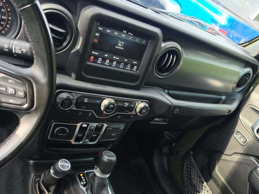 2022 Jeep Gladiator Sport fotoğraf 4